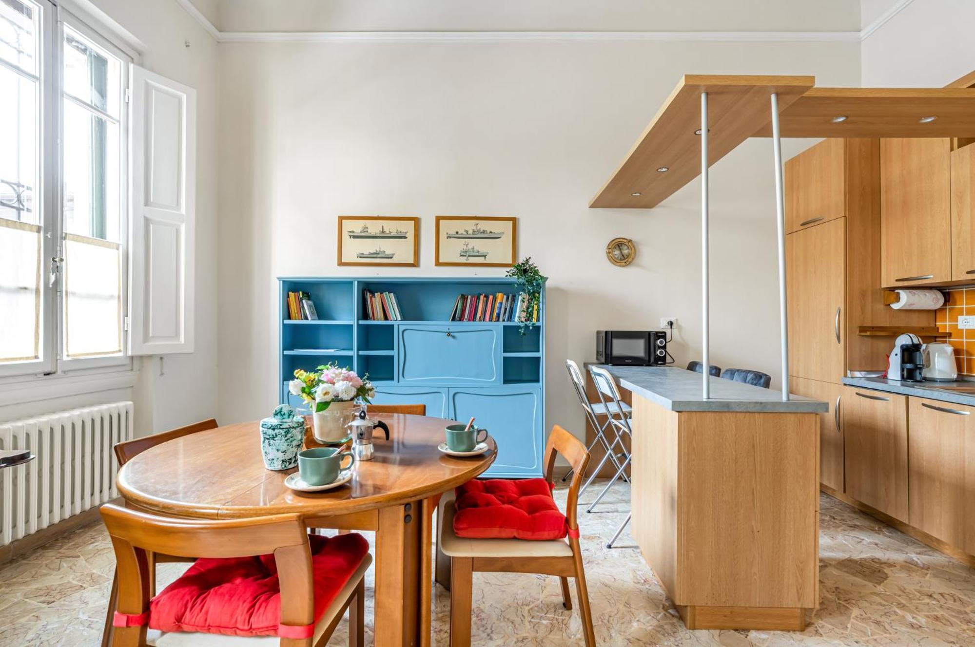 Bright Apartment With Private Garden And Balcony Флоренция Екстериор снимка